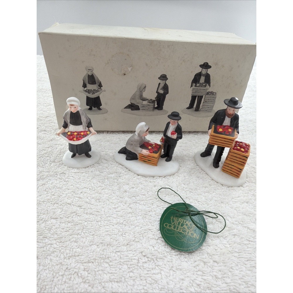 Dept 56 Heritage Village Collection Amish Family Set Of 3 Figurines #5948-0 Box